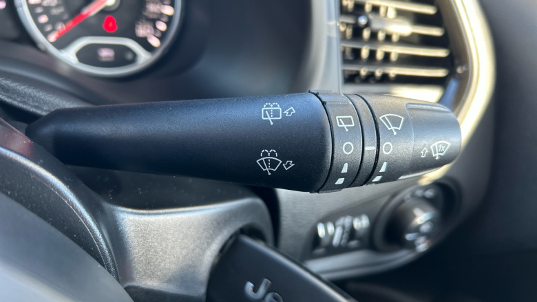 Jeep Renegade 1.3 T4 GSE Night Eagle II 5dr DDCT Petrol Hatchback